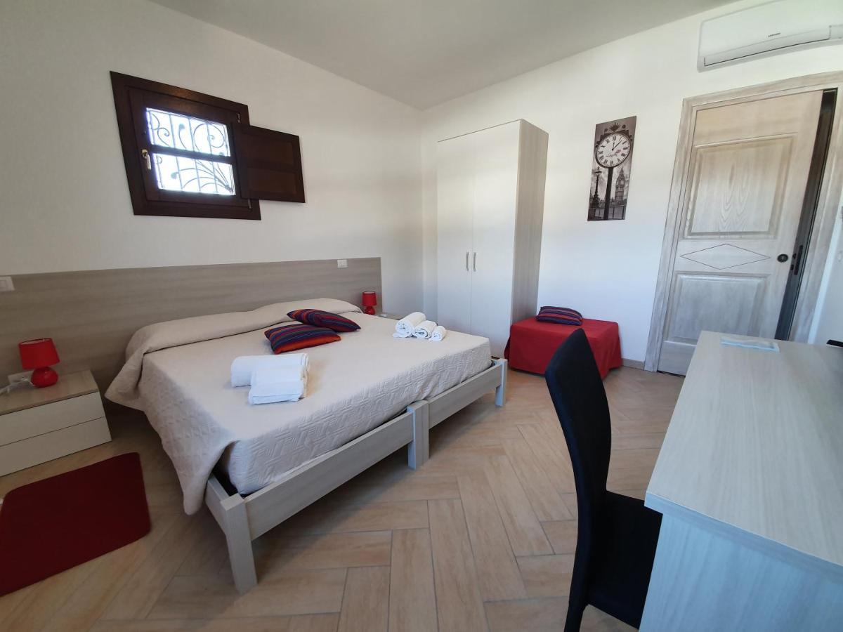 La Casa Di Sofia Hotel Olbia Luaran gambar